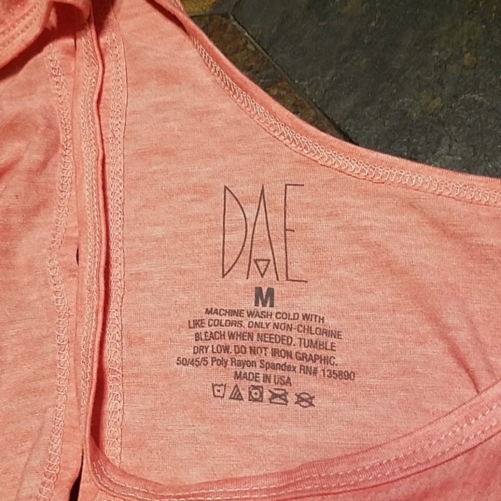 DAE Workout Tank - Picture 3 of 3